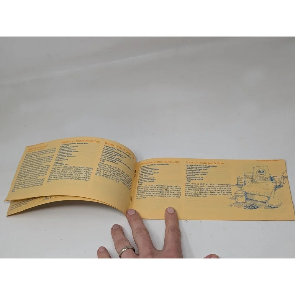 1977 General  Mills Gold Medal Wondra Baking Dessert Recipe Cookbook Booklet VTG